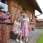 Zur Pferdetraenke * Schleid