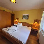Zur Pferdetraenke Hotel