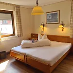 Zur Pferdetraenke Hotel *