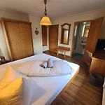 Hotel Zur Pferdetraenke Schleid