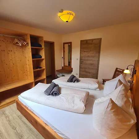Zur Pferdetraenke Hotel Schleid