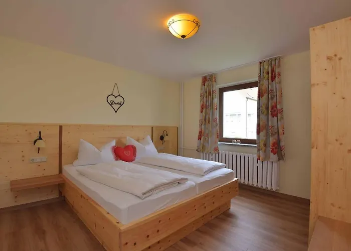 Zur Pferdetraenke Otel