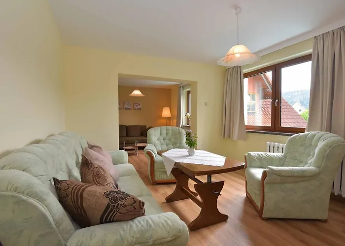 Zur Pferdetraenke Schleid