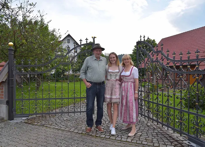 Zur Pferdetränke * Schleid